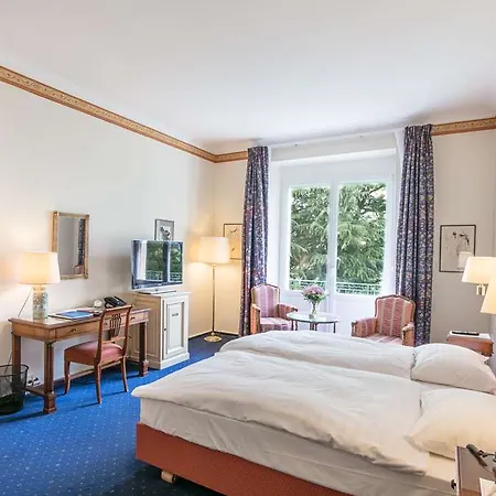 Victoria 4*