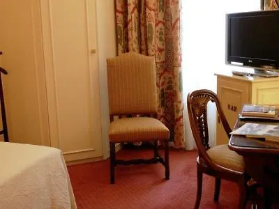 维多利亚酒店 4*